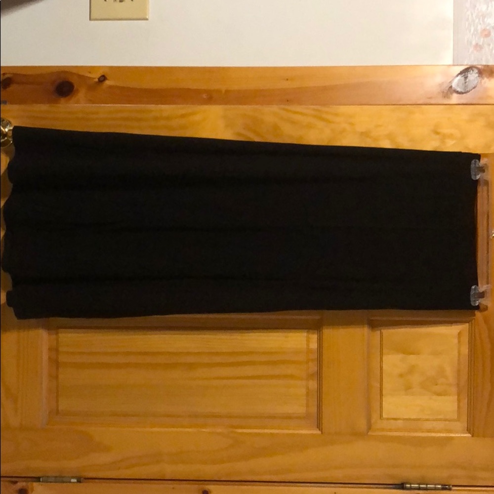 Black elastic maxi skirt